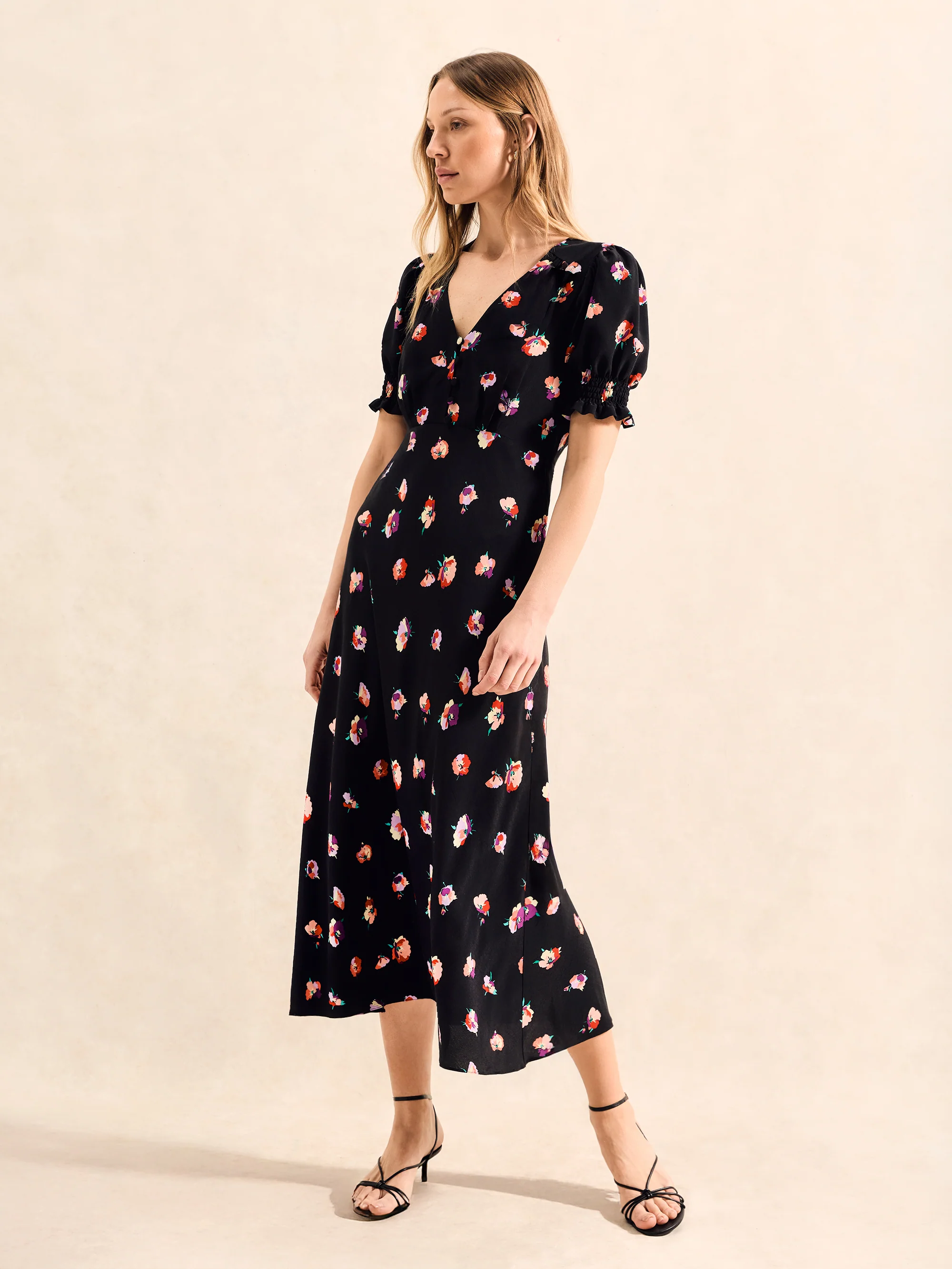 Multi Pansy Print Shirred Cuff Midi Dress